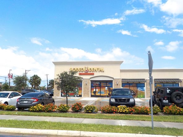 Hudson Boulevard Retail Pad: Hudson Boulevard Retail Pad, Brownsville, TX 78526